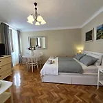 Apartment Seven - Two-bedroom *