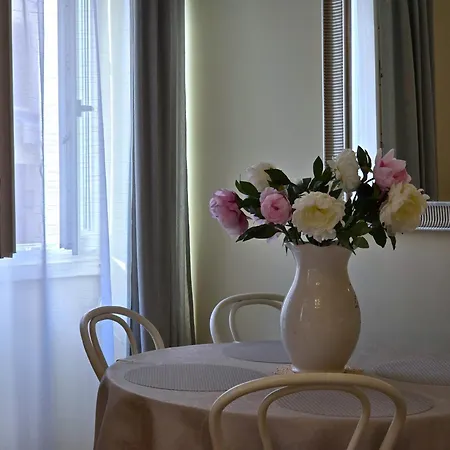 Seven - Two-bedroom Rovinj