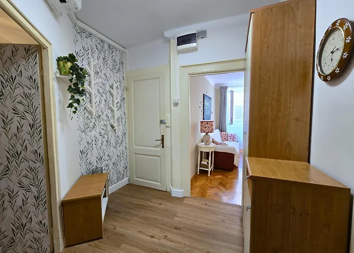 Seven - Two-bedroom Rovinj