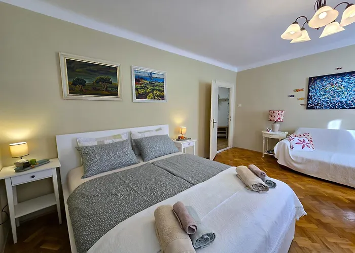 Seven - Two-bedroom * Rovinj