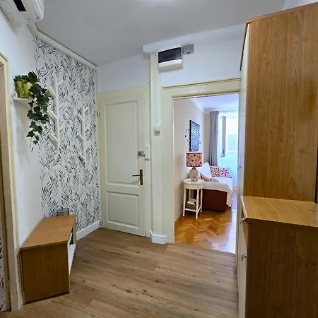 Seven - Two-bedroom Rovinj