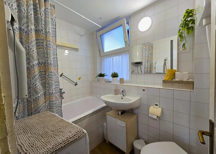 Seven - Two-bedroom Διαμέρισμα *